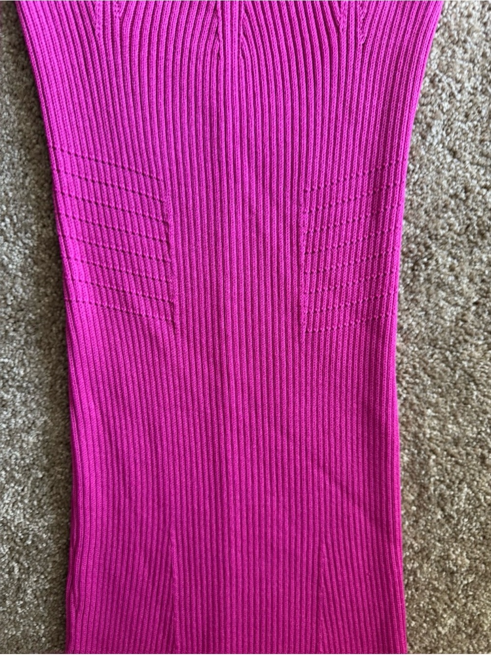 GUESS Ribbed Knit Vneck Pink Midi Dress - Picture 4 of 7